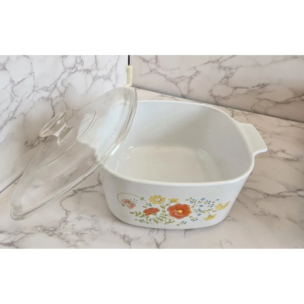 Vintage 3 Qt. Cassoral Collectable Corningware Dish With Lid Poppy Design‎